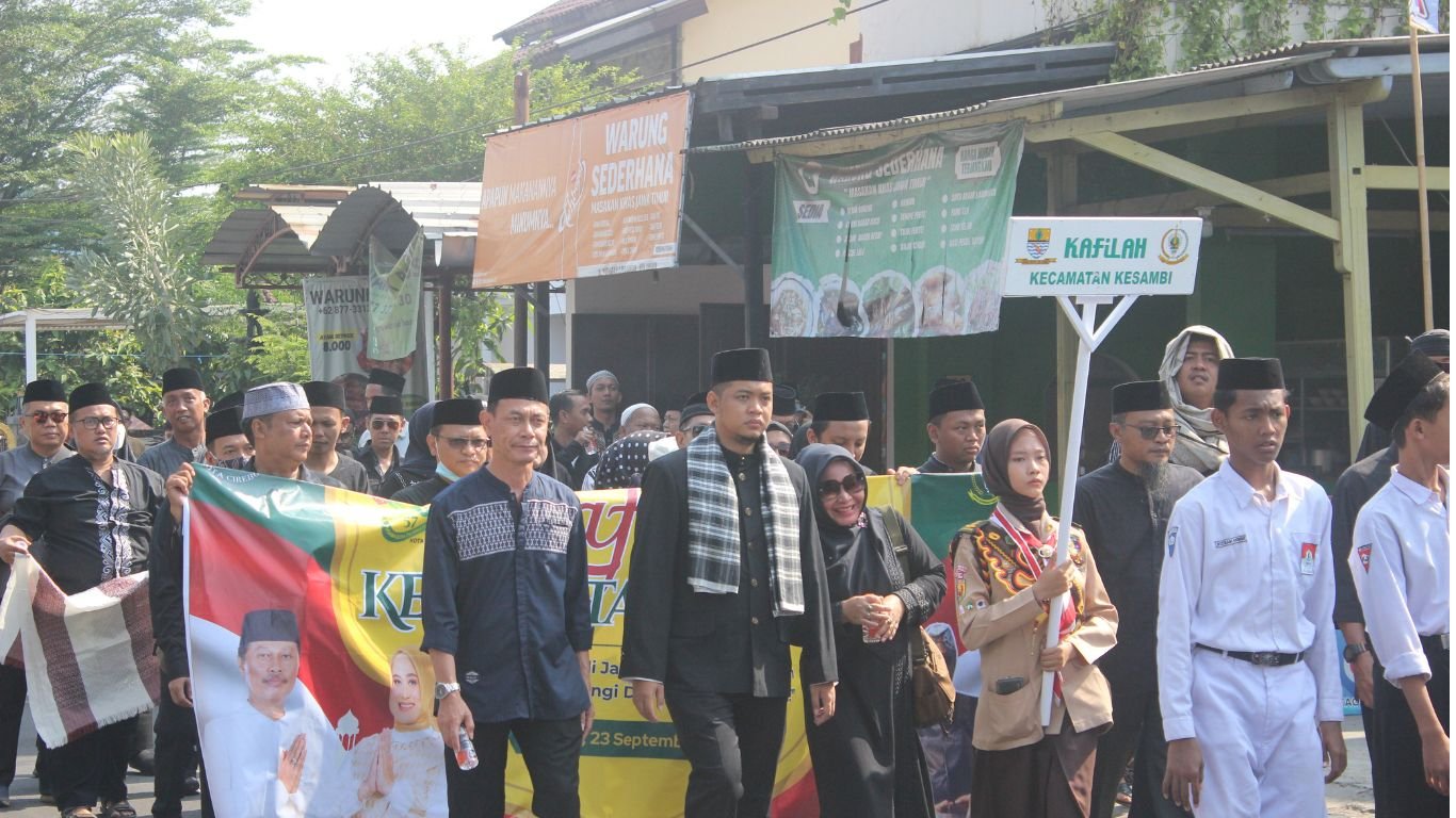 Semarak Pawai Taaruf Musabaqah Tilawatil Quran ke-57 tingkat Kota Cirebon